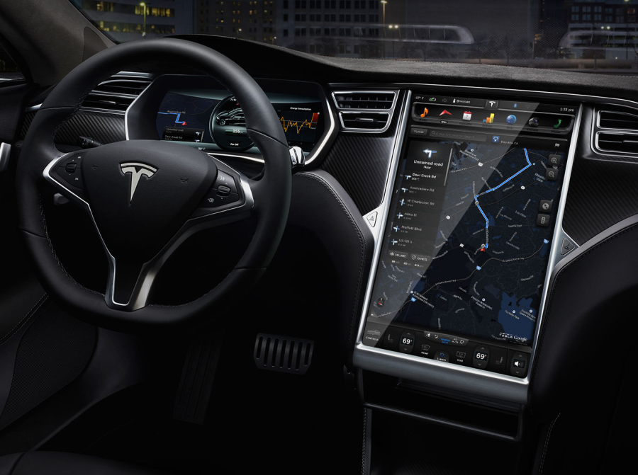 Tesla : Monitor in der Mittelkonsole