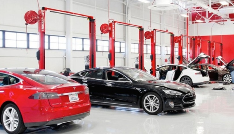 Tesla: Wartungscenter - Auslesen und analysieren der Fahrzeugdaten